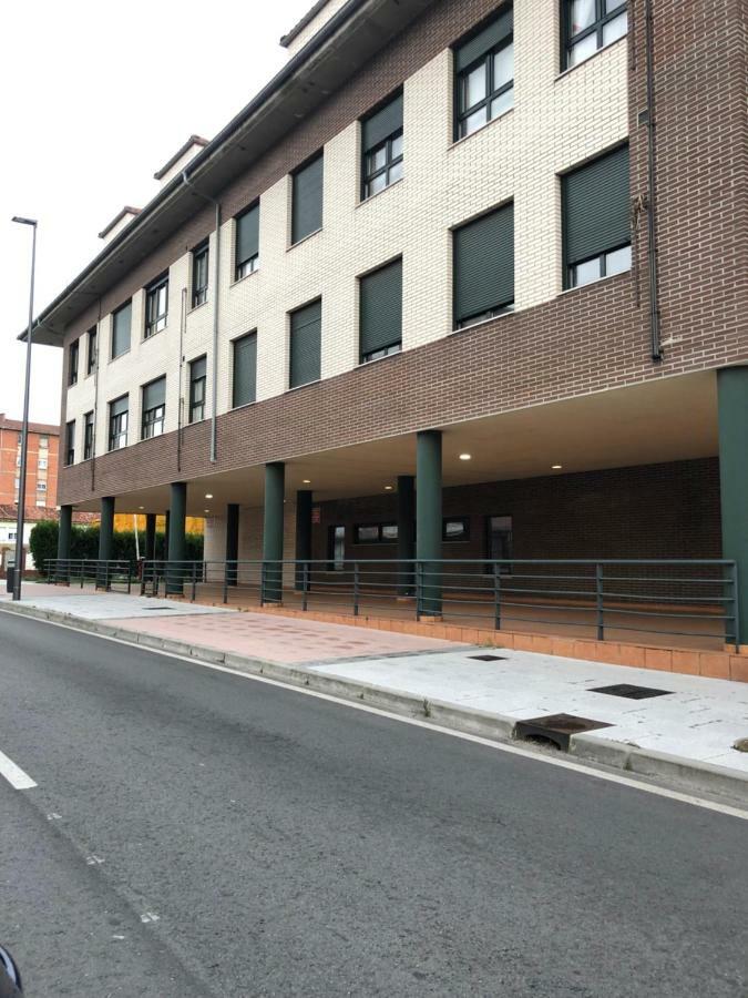 Apartmán Piso Vacacional En Avilés Exteriér fotografie